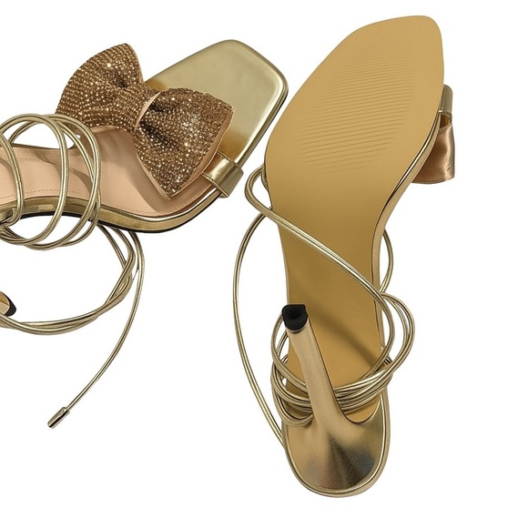 ✨ Gold Strappy High Heel Sandals with Sparkly Bow – Size 42 - Picture 2 of 4
